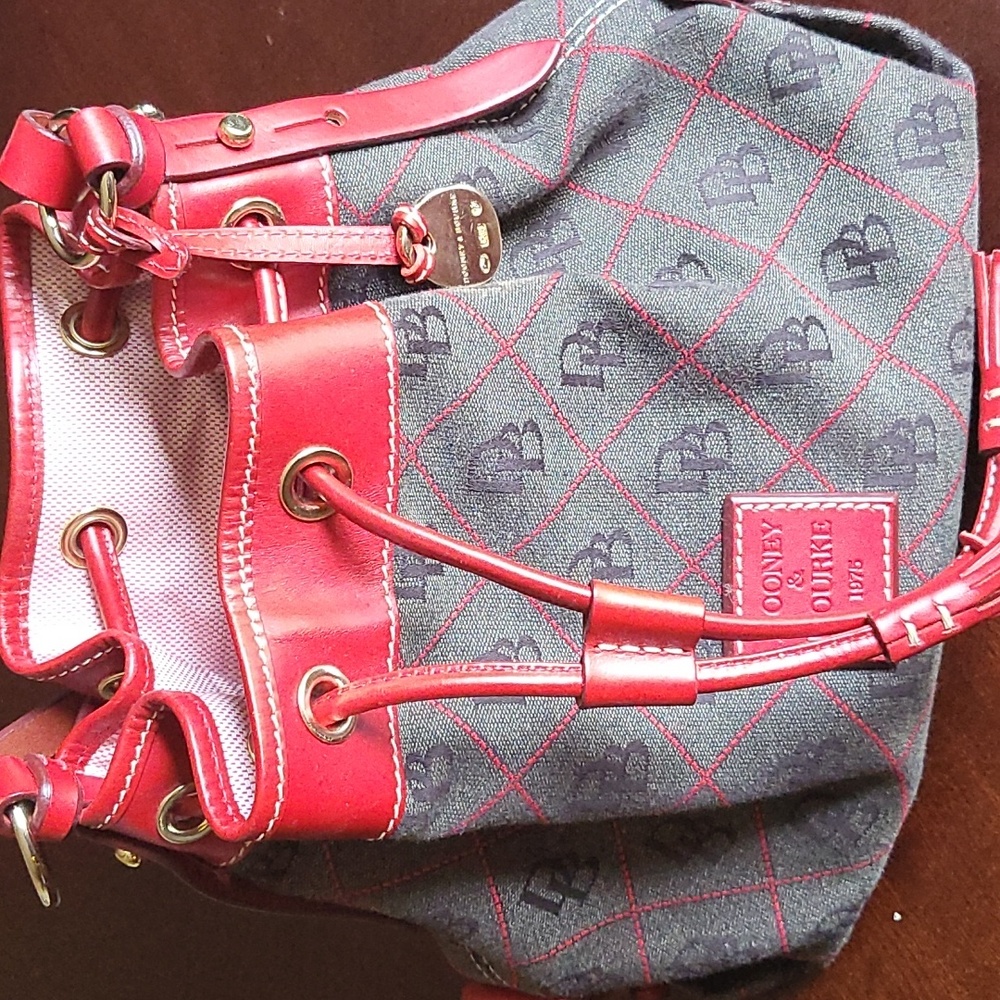 Vintage Dooney & Bourke purse and wristlet